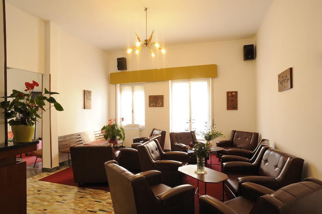Hotel Bristol Лайджелия Екстериор снимка