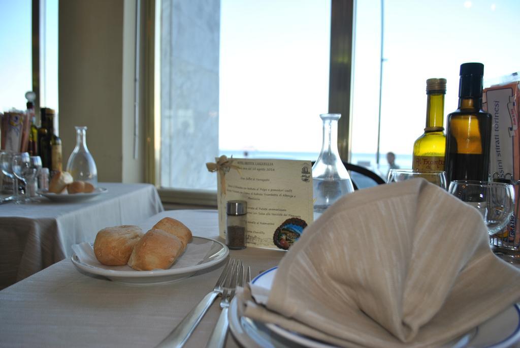 Hotel Bristol Лайджелия Екстериор снимка